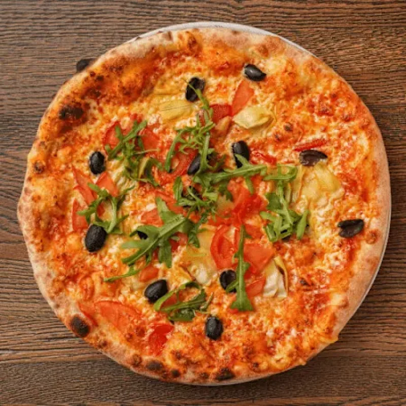 Pizza Artischocken-Oliven- Tomaten
